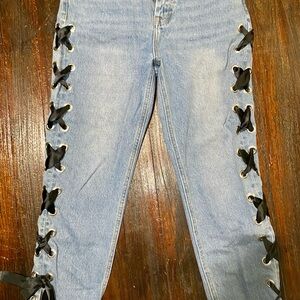 Sans Souci Lace-Up Light Blue Ankle Jeans